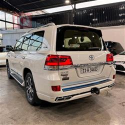 تويوتا لاندكروزر